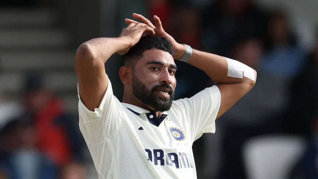 ಸಿರಾಜ್ ಇಲ್ಲಿಯವರೆಗೆ ಗೆದ್ದ ಪಂದ್ಯಗಳಲ್ಲಿ ನಾಲ್ಕು ಬಾರಿ ಇನ್ನಿಂಗ್ಸ್‌ನಲ್ಲಿ ಐದು ವಿಕೆಟ್‌ಗಳನ್ನು ಕಬಳಿಸಿದ್ದಾರೆ. ಡ್ರಾ ಆದ ಪಂದ್ಯಗಳಲ್ಲಿ ಒಮ್ಮೆ ಮಾತ್ರ ಈ ಸಾಧನೆ ಮಾಡಿದ್ದಾರೆ. ಅಚ್ಚರಿಯ ಸಂಗತಿಯೆಂದರೆ ಟೀಂ ಇಂಡಿಯಾ ಸೋತ ಟೆಸ್ಟ್ ಪಂದ್ಯಗಳಲ್ಲಿ ಸಿರಾಜ್ ಒಮ್ಮೆಯೂ ಐದು ವಿಕೆಟ್‌ಗಳನ್ನು ಪಡೆದಿಲ್ಲ. ಈ ಅಂಕಿಅಂಶಗಳನ್ನು ಗಮನಿಸಿದರೆ, ಸಿರಾಜ್​ ಮೇಲೆ ಟೀಂ ಇಂಡಿಯಾ ಎಷ್ಟು ಅವಲಂಬಿತವಾಗಿದೆ ಎಂಬುದನ್ನು ನಾವು ಗಮನಿಸಬಹುದು.
