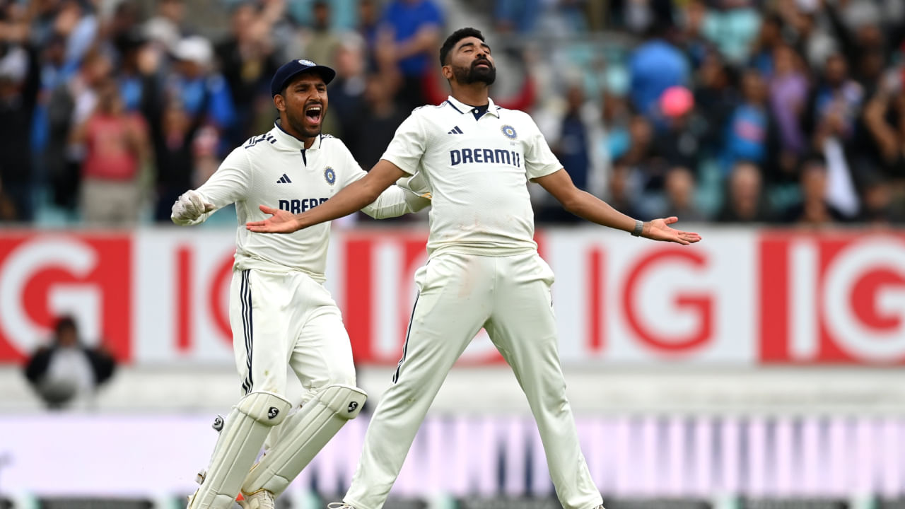 ಭಾರತದ ವೇಗದ ಬೌಲರ್ ಮೊಹಮ್ಮದ್ ಸಿರಾಜ್ ಇಂಗ್ಲೆಂಡ್ ಟೆಸ್ಟ್ ಸರಣಿಯಲ್ಲಿ ಅದ್ಭುತ ಪ್ರದರ್ಶನ ನೀಡುವ ಮೂಲಕ ಎಲ್ಲರ ಹೃದಯ ಗೆದ್ದರು. ಆಡಿದ ಯದು ಪಂದ್ಯಗಳಲ್ಲಿ 23 ವಿಕೆಟ್ ಪಡೆದು ಅತ್ಯಂತ ಯಶಸ್ವಿ ಬೌಲರ್ ಎನಿಸಿಕೊಂಡರು. ಸಿರಾಜ್ ವಿಕೆಟ್‌ ಪಡೆದಿದ್ದು ಮಾತ್ರವಲ್ಲದೆ ಸತತ ಐದು ಟೆಸ್ಟ್‌ಗಳನ್ನು ಆಡಿದ್ದು ಮತ್ತು 1113 ಎಸೆತಗಳನ್ನು ಎಸೆದಿರುವುದು ಕೂಡ ಸುದ್ದಿಯಾಗಿತ್ತು. 