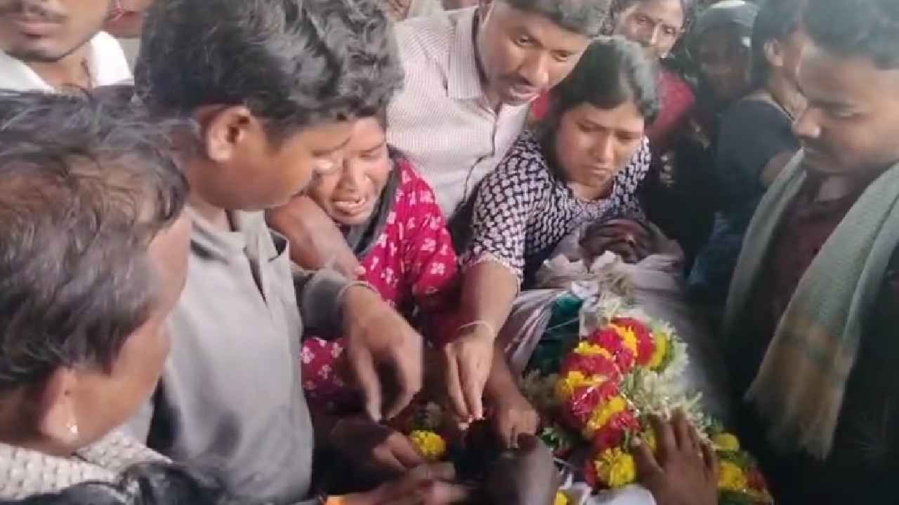 ಮೃತ ಗವಿಸಿದ್ದಪ್ಪನ ಕೈಗೆ ರಾಖಿ ಕಟ್ಟಿ ವಿದಾಯ ಹೇಳಿದ ಸಹೋದರಿಯರು