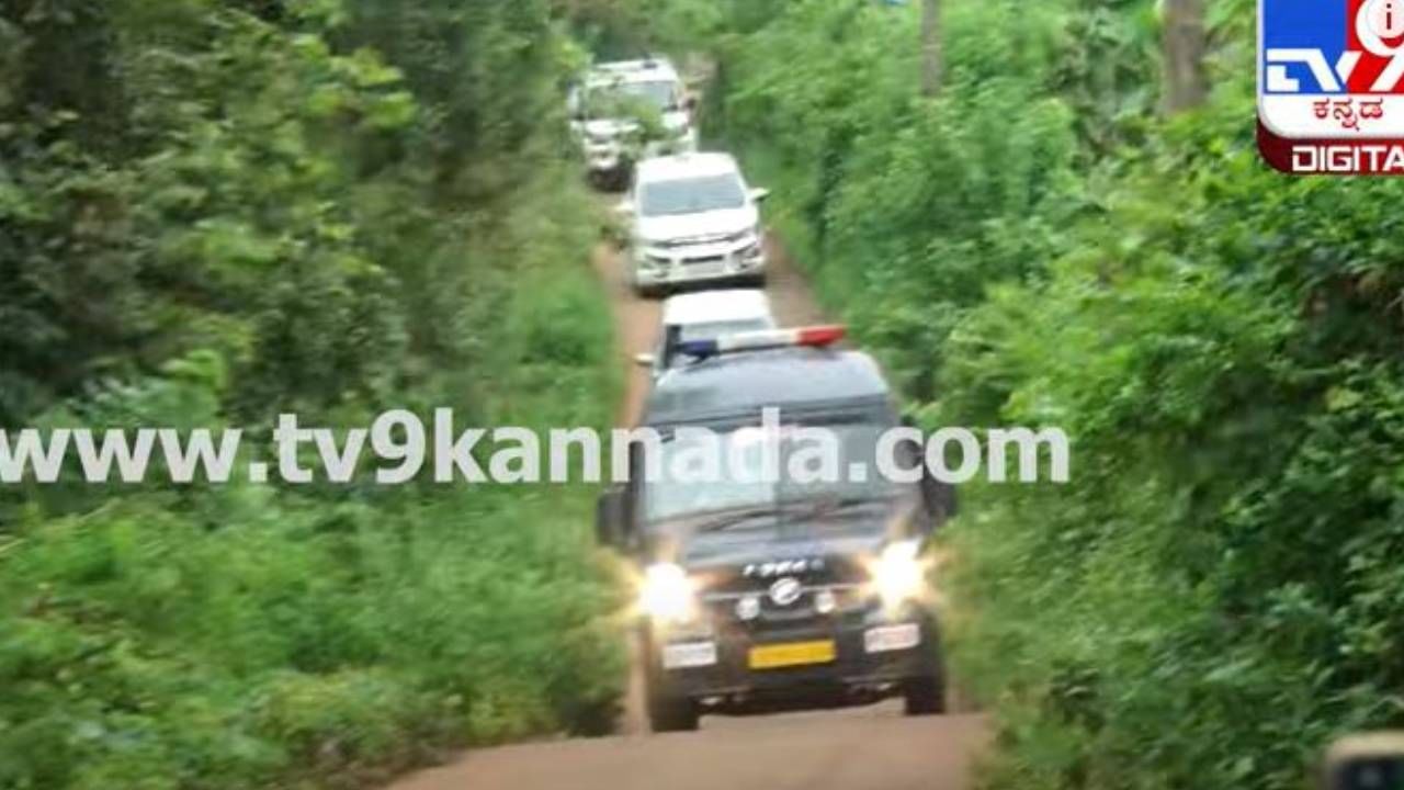 ಮಹಜರುಗಾಗಿ ಚಿನ್ನಯ್ಯನನ್ನು ಮಹೇಶ್ ತಿಮರೋಡಿ ಮನೆಗೆ ಕರೆತಂದ ಎಸ್ಐಟಿ ಅಧಿಕಾರಿಗಳು