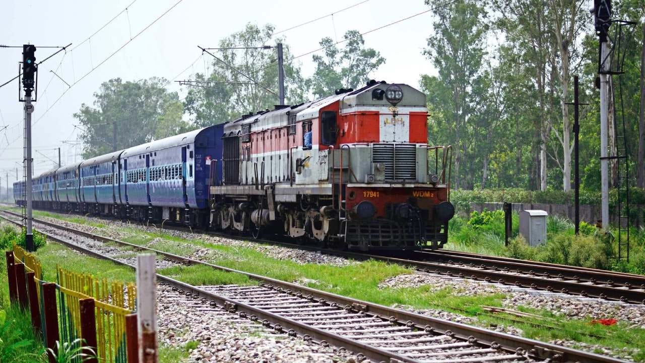 ಸಾಲು ಸಾಲು ಹಬ್ಬಗಳ ಹಿನ್ನಲೆ ಬೆಂಗಳೂರಿನಿಂದ ಈ ಸ್ಥಳಗಳಿಗೆ ವಿಶೇಷ ರೈಲು