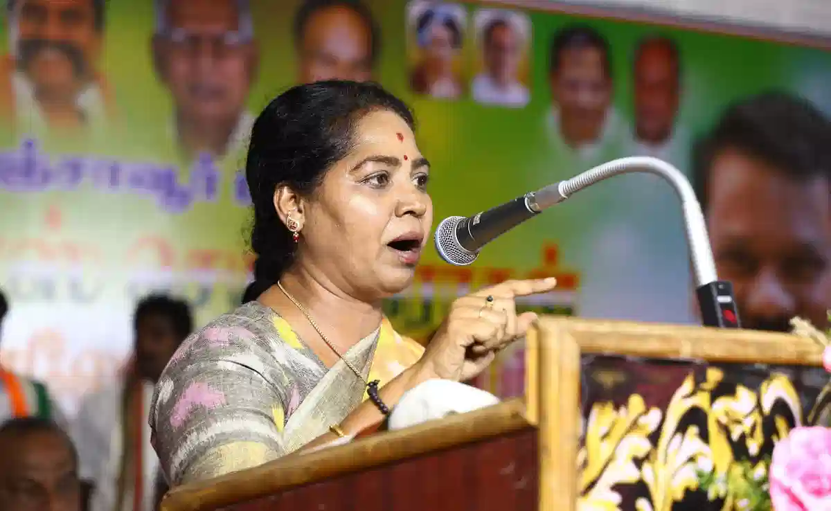 ದೆಹಲಿ: ಜಾಗಿಂಗ್​​ಗೆ ಹೋಗಿದ್ದ ಕಾಂಗ್ರೆಸ್ ಸಂಸದೆಯ ಸರ ದೋಚಿ ಪರಾರಿಯಾದ ಕಳ್ಳ