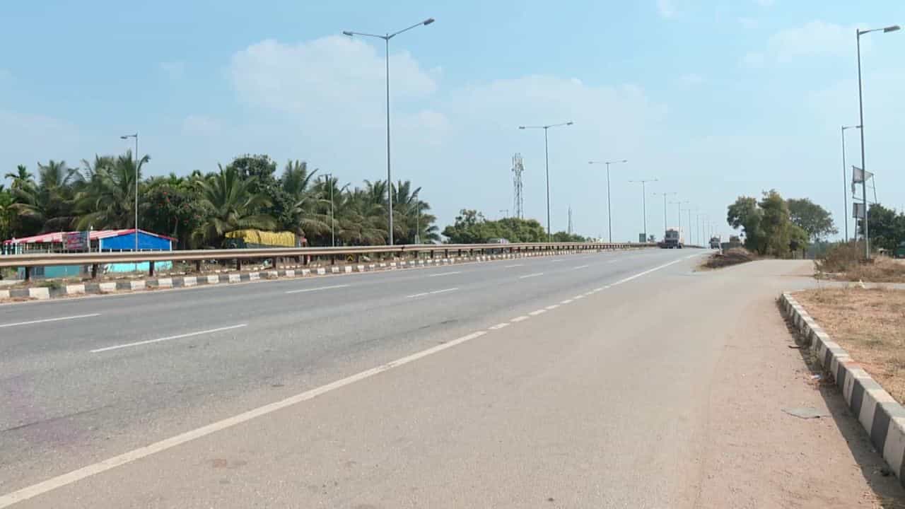 ತುಮಕೂರು-ಬೆಂಗಳೂರು ಸಂಚರಿಸುವವರಿಗೆ ಗುಡ್ ನ್ಯೂಸ್ ತುಮಕೂರು-ಬೆಂಗಳೂರು ಸಂಚರಿಸುವವರಿಗೆ ಗುಡ್ ನ್ಯೂಸ್