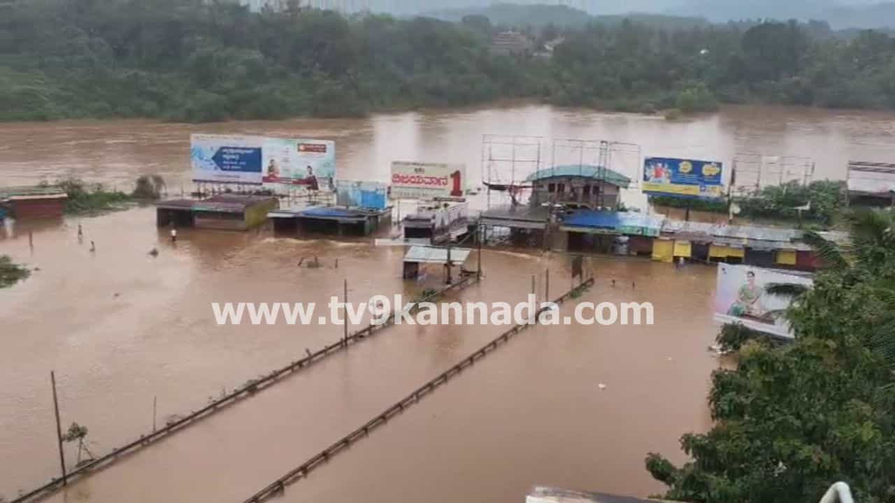ಭಾರೀ ಮಳೆ: ಏಳು ಜಿಲ್ಲೆಗಳಲ್ಲಿಂದು ಶಾಲೆ ಕಾಲೇಜುಗಳಿಗೆ ರಜೆ, ಇಲ್ಲಿದೆ ವಿವರ