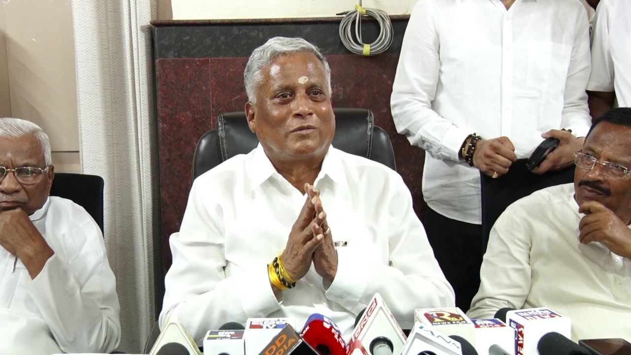 ತುಮಕೂರು ವಿವಿಗೆ ಶಿವಕುಮಾರ ಸ್ವಾಮೀಜಿ ಹೆಸರು ಮರುನಾಮಕರಣಕ್ಕೆ ಸರ್ಕಾರಕ್ಕೆ ಸೋಮಣ್ಣ ಪತ್ರ