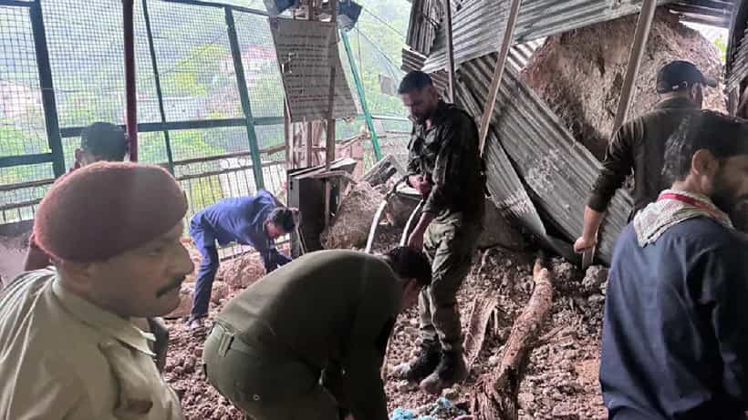 ಭಾರೀ ಮಳೆಯಿಂದ ವೈಷ್ಣೋ ದೇವಿ ಯಾತ್ರೆ ಮಾರ್ಗದಲ್ಲಿ ಭೂಕುಸಿತ; 8 ಜನ ಸಾವು, 14 ಜನರಿಗೆ ಗಾಯ