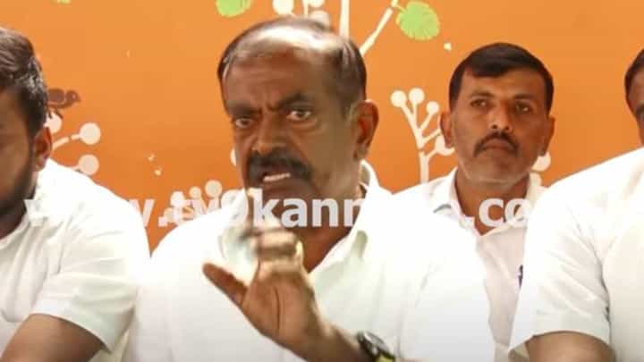 ನಂಬಿದವರನ್ನು ರಾಜಣ್ಣ ಯಾವತ್ತೂ ಕೈಬಿಟ್ಟಿಲ್ಲ, ಸಿದ್ದರಾಮಯ್ಯ ಕೂಡ ತಮ್ಮ ಶಿಷ್ಯನ ರಕ್ಷಣೆಗೆ ನಿಲ್ಲಬೇಕು: ವಾಲ್ಮೀಕಿ ಸಮುದಾಯ ಮುಖಂಡ ನಂಬಿದವರನ್ನು ರಾಜಣ್ಣ ಯಾವತ್ತೂ ಕೈಬಿಟ್ಟಿಲ್ಲ, ಸಿದ್ದರಾಮಯ್ಯ ಕೂಡ ತಮ್ಮ ಶಿಷ್ಯನ ರಕ್ಷಣೆಗೆ ನಿಲ್ಲಬೇಕು: ವಾಲ್ಮೀಕಿ ಸಮುದಾಯ ಮುಖಂಡ