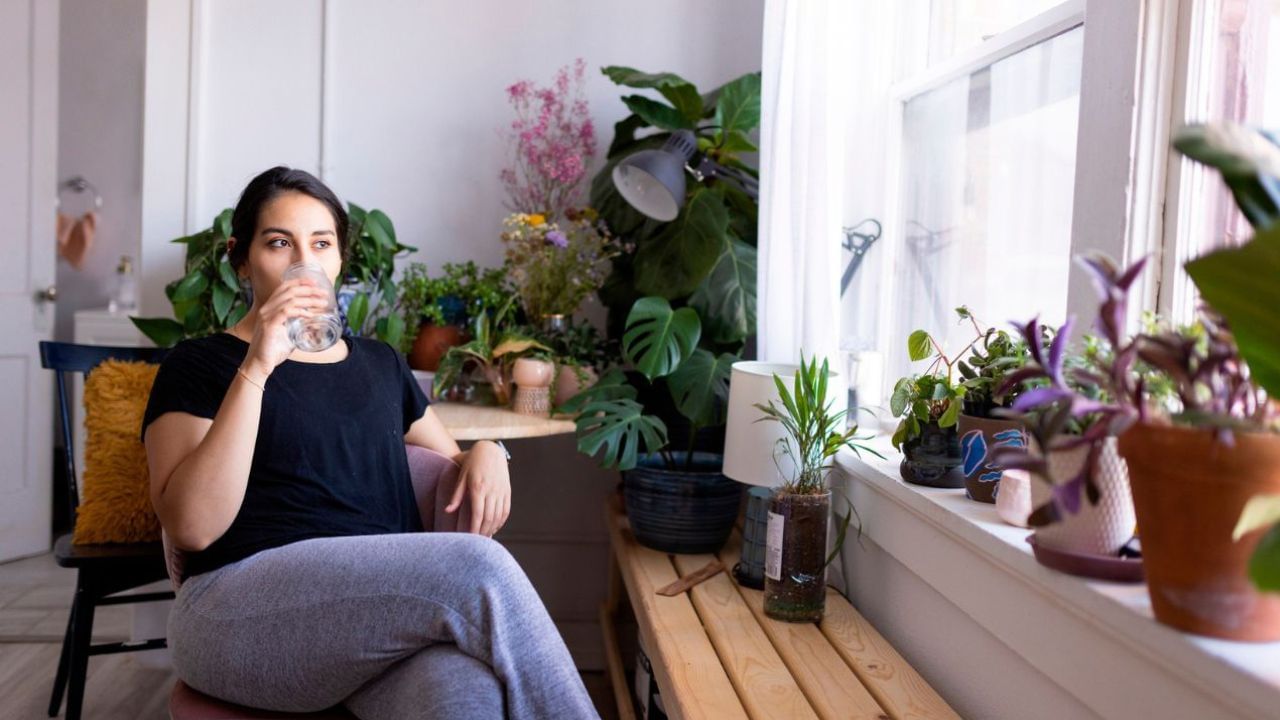 ಹಲ್ಲುಜ್ಜದೆ ಮಾಡುವ ಈ ಒಂದೇ ಒಂದು ಅಭ್ಯಾಸದಿಂದ ದೇಹಕ್ಕೆ ಎಷ್ಟೊಂದು ಪ್ರಯೋಜನಗಳಿವೆ ನೋಡಿ! ಹಲ್ಲುಜ್ಜದೆ ಮಾಡುವ ಈ ಒಂದೇ ಒಂದು ಅಭ್ಯಾಸದಿಂದ ದೇಹಕ್ಕೆ ಎಷ್ಟೊಂದು ಪ್ರಯೋಜನಗಳಿವೆ ನೋಡಿ!