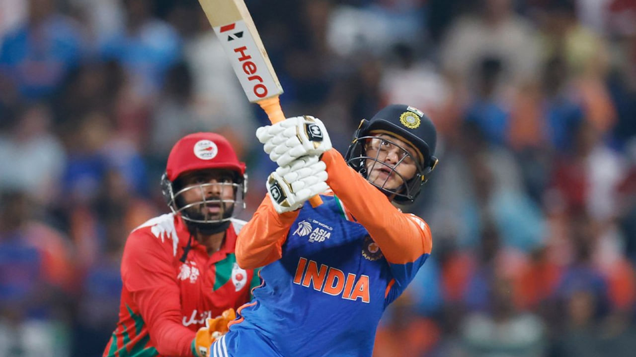 ಪಂದ್ಯದ ಬಗ್ಗೆ ಹೇಳುವುದಾದರೆ, ಸಂಜು ಅವರ ಸ್ಟ್ರೈಕ್ ರೇಟ್ ಸಾಕಷ್ಟು ಕಡಿಮೆಯಿದ್ದರೂ, ಅಭಿಷೇಕ್ ಶರ್ಮಾ 253 ಸ್ಟ್ರೈಕ್ ರೇಟ್‌ನಲ್ಲಿ 38 ರನ್ ಗಳಿಸಿದರು. ಅಕ್ಷರ್ ಪಟೇಲ್ 200 ಸ್ಟ್ರೈಕ್ ರೇಟ್‌ನಲ್ಲಿ 26 ರನ್ ಗಳಿಸಿದರು. ತಿಲಕ್ ವರ್ಮಾ 161 ಸ್ಟ್ರೈಕ್ ರೇಟ್‌ನಲ್ಲಿ 29 ರನ್ ಗಳಿಸಿದರು.
