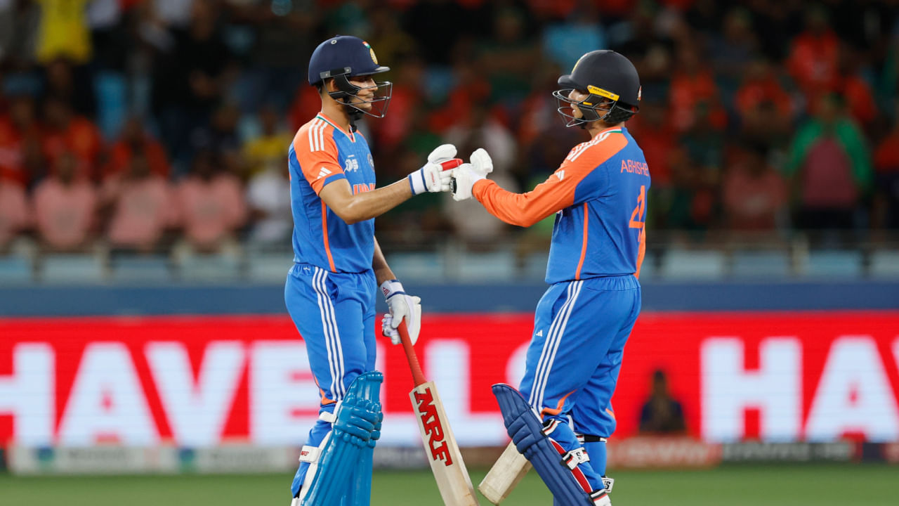 ಅಭಿಷೇಕ್ ಶರ್ಮಾ ಮೊದಲ ಬಾರಿಗೆ ಏಷ್ಯಾಕಪ್‌ನಲ್ಲಿ ಆಡುತ್ತಿದ್ದು, ಚೊಚ್ಚಲ ಪಂದ್ಯಾವಳಿಯಲ್ಲಿ 248 ರನ್ ಗಳಿಸುವ ಮೂಲಕ ಅತಿ ಹೆಚ್ಚು ರನ್ ಗಳಿಸಿದ ಆಟಗಾರ ಎನಿಸಿಕೊಂಡಿದ್ದಾರೆ. ಶರ್ಮಾ ಅವರ ಬ್ಯಾಟಿಂಗ್ ಸರಾಸರಿ 49.6 ಆಗಿದ್ದು, ಅವರು ಇಲ್ಲಿಯವರೆಗೆ 17 ಸಿಕ್ಸರ್‌ಗಳು ಮತ್ತು 23 ಬೌಂಡರಿಗಳನ್ನು ಬಾರಿಸಿದ್ದಾರೆ. ಅಭಿಷೇಕ್ ಅವರ ಪ್ರಸ್ತುತ ಫಾರ್ಮ್ ಅನ್ನು ಗಮನಿಸಿದರೆ, ಅವರು ಈ ಬಾರಿ ಪಂದ್ಯಾವಳಿಯ ಪುರುಷೋತ್ತಮರಾಗುತ್ತಾರೆ ಎಂದು ತೋರುತ್ತದೆ.