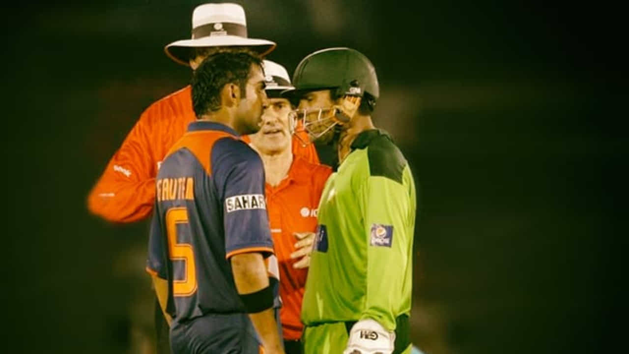 IND vs PAK: ‘ನಾನೇ ತಪ್ಪು ತಿಳಿದುಕೊಂಡಿದ್ದೆ’; 15 ವರ್ಷಗಳ ಬಳಿಕ ಸತ್ಯ ಬಾಯ್ಬಿಟ್ಟ ಪಾಕ್ ವಿಕೆಟ್ ಕೀಪರ್ IND vs PAK: ‘ನಾನೇ ತಪ್ಪು ತಿಳಿದುಕೊಂಡಿದ್ದೆ’; 15 ವರ್ಷಗಳ ಬಳಿಕ ಸತ್ಯ ಬಾಯ್ಬಿಟ್ಟ ಪಾಕ್ ವಿಕೆಟ್ ಕೀಪರ್