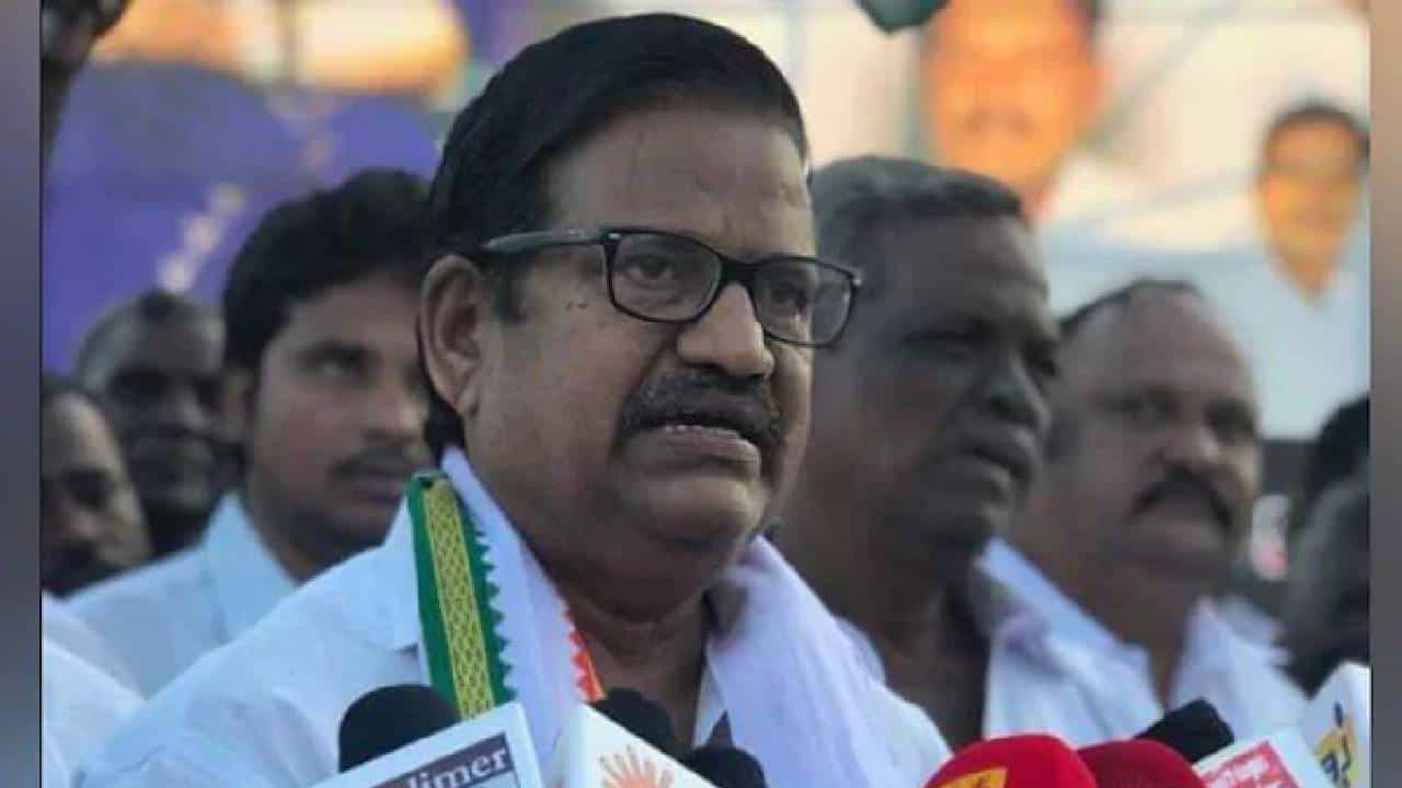 ಕಂಗನಾ ತಮಿಳುನಾಡಿಗೇನಾದ್ರೂ ಬಂದ್ರೆ ಕಪಾಳಕ್ಕೆ ಬಾರಿಸಿ, ಕಾಂಗ್ರೆಸ್ ನಾಯಕನ ವಿವಾದಾತ್ಮಕ ಹೇಳಿಕೆ ಕಂಗನಾ ತಮಿಳುನಾಡಿಗೇನಾದ್ರೂ ಬಂದ್ರೆ ಕಪಾಳಕ್ಕೆ ಬಾರಿಸಿ, ಕಾಂಗ್ರೆಸ್ ನಾಯಕನ ವಿವಾದಾತ್ಮಕ ಹೇಳಿಕೆ