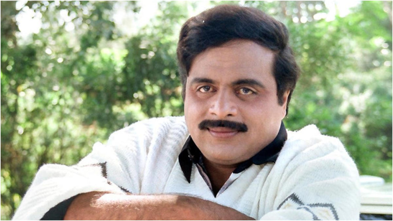 ಕನ್ನಡ ಚಿತ್ರರಂಗದಲ್ಲಿ ಅಂಬರೀಷ್ ಅವರು ಸ್ಟಾರ್ ನಟನಾಗಿದ್ದರು. ಚಿತ್ರರಂಗದ ಬೆಳವಣಿಗೆಗೆ ಅವರ ಕೊಡುಗೆ ಕೂಡ ಸಾಕಷ್ಟು ಇದೆ. ನಟನಾಗಿ ಅಷ್ಟೇ ಅಲ್ಲದೇ, ರಾಜಕಾರಣಿ ಆಗಿಯೂ ಅವರು ಸೇವೆ ಸಲ್ಲಿಸಿದ್ದರು.