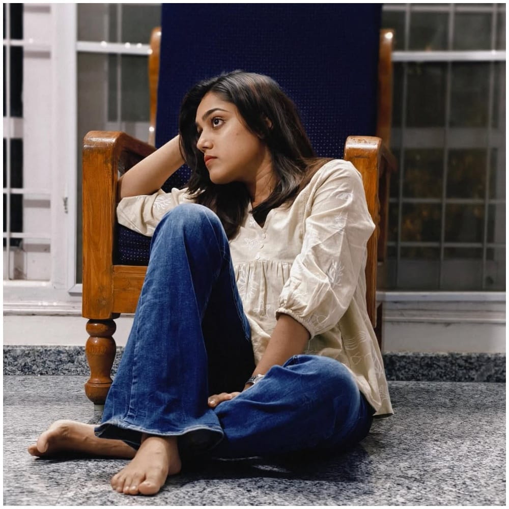 ಅಂಕಿತಾ ಅಮರ್ ಅವರು ಇತ್ತೀಚೆಗೆ ಜೀ ಕನ್ನಡದಲ್ಲಿ ಪ್ರಸಾರ ಕಂಡ ‘ಭರ್ಜರಿ ಬ್ಯಾಚುಲರ್ಸ್ ಸೀಸನ್ 2’ನಲ್ಲಿ ಸ್ಪರ್ಧಿಸಿದ್ದರು. ಅವರು ಬಿಗ್ ಬಾಸ್ಗೆ ಬಂದು ಮನರಂಜನೆ ನೀಡಲು ರೆಡಿ ಆಗಿದ್ದಾರೆ ಎಂದು ಹೇಳಲಾಗುತ್ತಿದೆ.