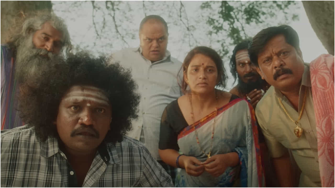 ಪ್ರೀಮಿಯರ್ ಶೋನಲ್ಲೇ ಪ್ರೇಕ್ಷಕರ ಮನ ಗೆದ್ದ ‘ಅರಸಯ್ಯನ ಪ್ರೇಮಪ್ರಸಂಗ’ ಸಿನಿಮಾ ಪ್ರೀಮಿಯರ್ ಶೋನಲ್ಲೇ ಪ್ರೇಕ್ಷಕರ ಮನ ಗೆದ್ದ ‘ಅರಸಯ್ಯನ ಪ್ರೇಮಪ್ರಸಂಗ’ ಸಿನಿಮಾ