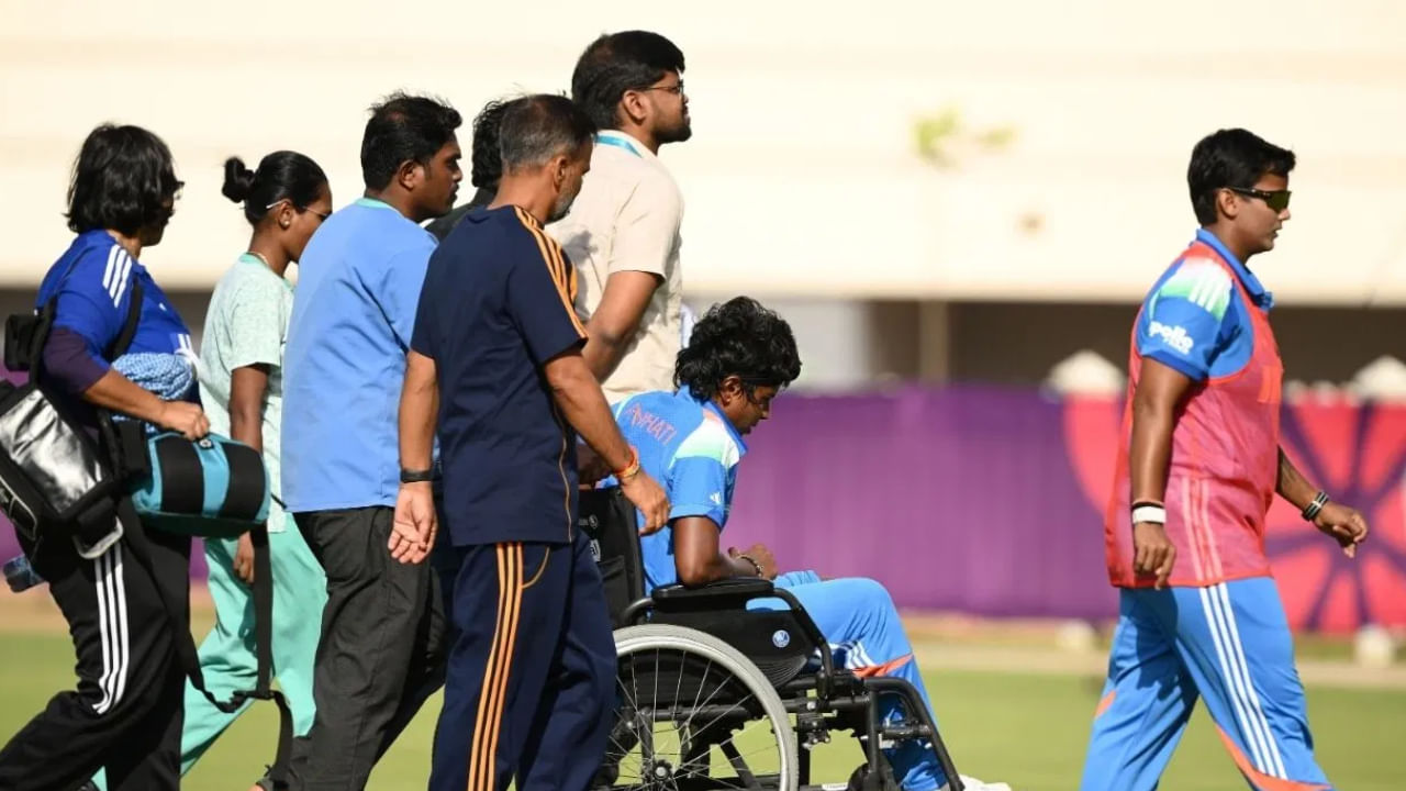 ವಿಶ್ವಕಪ್ ಆರಂಭಕ್ಕೆ ಕೆಲವೇ ದಿನಗಳಿರುವಾಗ ಟೀಂ ಇಂಡಿಯಾ ಬೌಲರ್​ಗೆ ಗಂಭೀರ ಗಾಯ; ವಿಡಿಯೋ