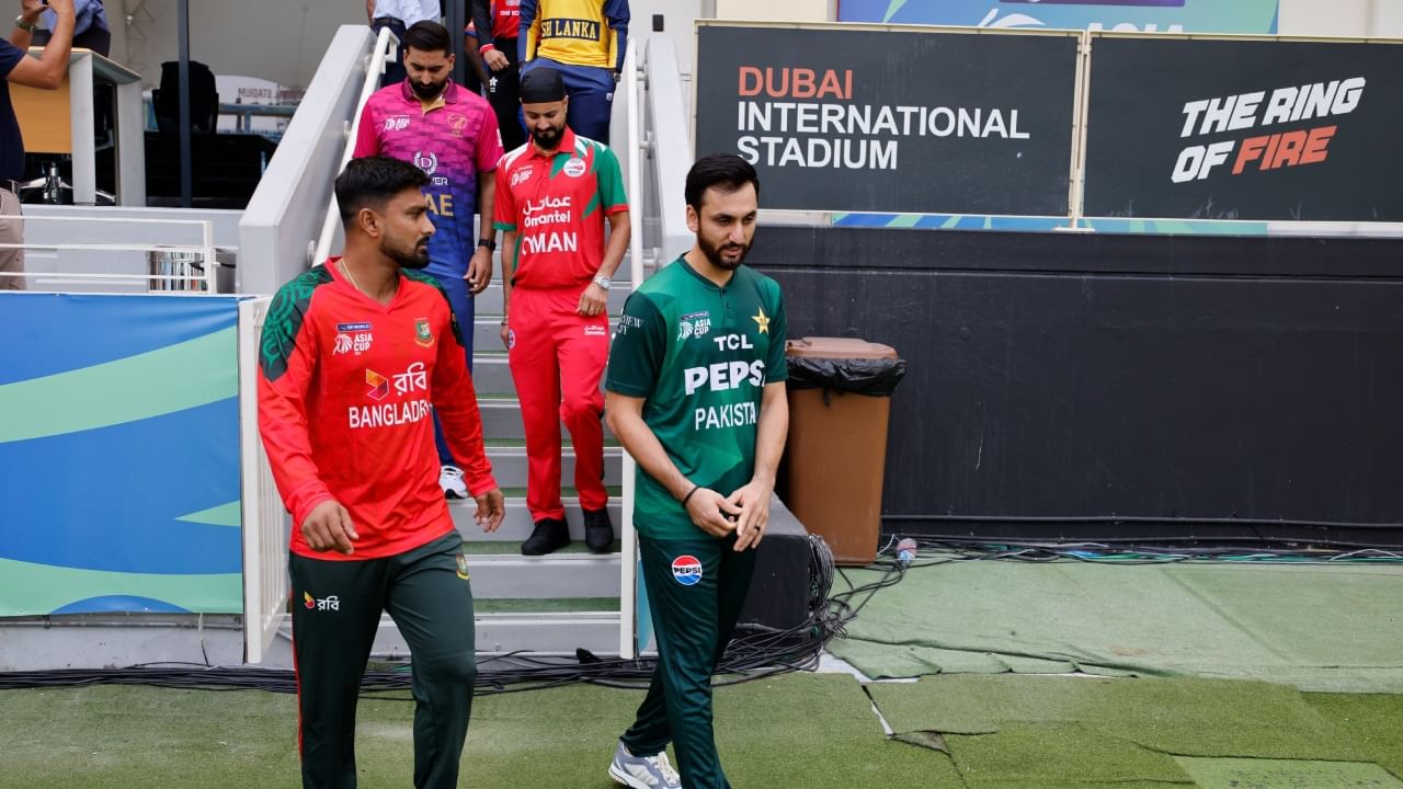 2022 ರ ಟಿ20 ಏಷ್ಯಾ ಕಪ್‌ಗೆ ಹೋಲಿಸಿದರೆ, ಈ ವರ್ಷದ ವಿಜೇತರಿಗೆ ಸಿಗುವ ಬಹುಮಾನದ ಮೊತ್ತ 2.6 ಕೋಟಿ ರೂ. ಆಗಿದೆ. ಅಂದರೆ ಕಳೆದ ಏಷ್ಯಾಕಪ್‌ನ ಬಹುಮಾನದ ಮೊತ್ತಕ್ಕಿಂತ ಸುಮಾರು ಒಂದು ಕೋಟಿ ಭಾರತೀಯ ರೂಪಾಯಿ ಹೆಚ್ಚಾಗಿದೆ. ಹಾಗೆಯೇ ರನ್ನರ್ ಅಪ್ ತಂಡವು 1.3 ಕೋಟಿ ರೂ. ಪಡೆಯುವ ನಿರೀಕ್ಷೆಯಿದೆ. ಸರಣಿ ಶ್ರೇಷ್ಠ ಆಟಗಾರನಿಗೆ 12.5 ಲಕ್ಷ ರೂ. ಬಹುಮಾನದ ಮೊತ್ತ ಸಿಗಲಿದೆ ಎಂದು ವರದಿಯಾಗಿದೆ.