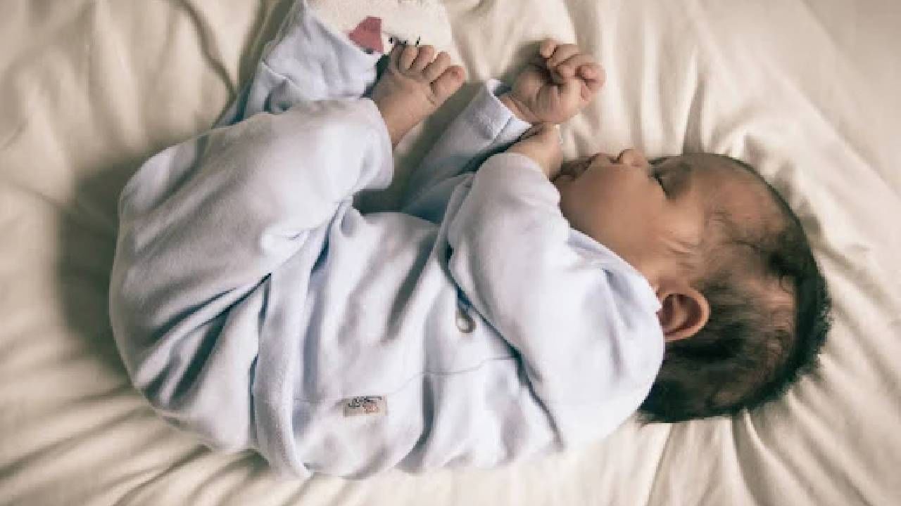 ನಿದ್ದೆ ಮಾಡ್ತಿಲ್ಲ ಎಂದು 15 ದಿನದ ಶಿಶುವನ್ನು ಫ್ರಿಡ್ಜ್​​ನಲ್ಲಿ ಮಲಗಿಸಿದ ತಾಯಿ