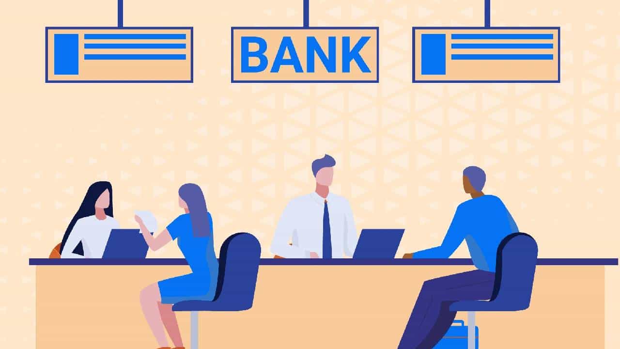 Bank Job 2025: ಬ್ಯಾಂಕ್​​ನಲ್ಲಿ ಉದ್ಯೋಗ ಪಡೆಯಲು ಸುವರ್ಣವಕಾಶ; ತಿಂಗಳಿಗೆ 60 ಸಾವಿರ ರೂ. ಆರಂಭಿಕ ವೇತನ