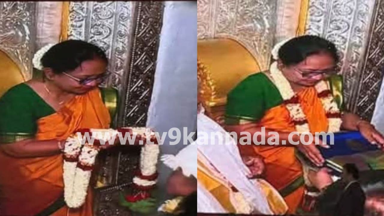 ಬಾನು ಮುಷ್ತಾಕ್ ಸನಾತನ ಹಿಂದೂ ಧರ್ಮದ ಸಂಪ್ರದಾಯವನ್ನು ಒಪ್ಪುತ್ತಾರೆಯೇ? ಮೂರ್ತಿ ಪೂಜೆ ಒಪ್ಪುತ್ತಾರೆಯೇ ಎಂದು ಬಿಜೆಪಿ ನಾಯಕರು ಪ್ರಶ್ನಿಸಿದ್ದರು. ಇದಕ್ಕೆ ಉತ್ತರವೆಂಬಂತೆ, ಚಾಮುಂಡೇಶ್ವರಿ ಮಹಾಮಂಗಳಾರತಿಯಲ್ಲಿ ಭಾಗಿಯಾದ ಬಾನು ಮುಷ್ತಾಕ್ ಹೂವು ಮುಡಿದರು. ಆರತಿ ತೆಗೆದುಕೊಂಡರು. ಹಿಂದೂ ಸಂಪ್ರದಾಯದ ಪ್ರಕಾರ ನಡೆದುಕೊಂಡ ಅವರು ಆ ನಂತರ ಪುಷ್ಪಾರ್ಚನೆ ಮಾಡಿ ದಸರಾಗೆ ಚಾಲನೆ ನೀಡಿದರು.