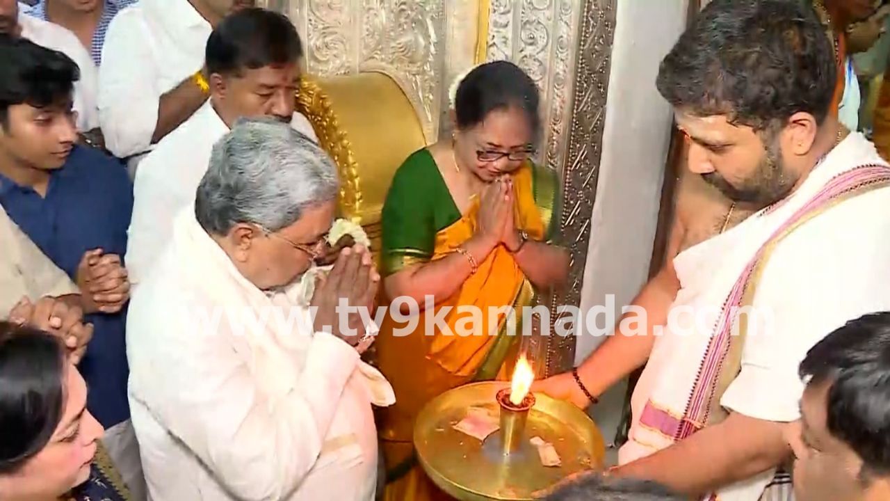 ಆಕಾಶ ಯಾರನ್ನೂ ಬೇರ್ಪಡಿಸುವುದಿಲ್ಲ, ಭೂಮಿ ಯಾರನ್ನೂ ಹೊರ ತಳ್ಳಲ್ಲ. ಸಂಸ್ಕೃತಿ ನಮ್ಮ ಬೇರು, ಸೌಹಾರ್ದ ನಮ್ಮ ಶಕ್ತಿ. ಎಷ್ಟೇ ಸವಾಲು ಬಂದರೂ ನನ್ನ ಆಹ್ವಾನಿಸಿದ್ದಕ್ಕೆ ಧನ್ಯವಾದ. ನನಗೆ ನೈತಿಕ ಬೆಂಬಲ ನೀಡಿದ ಸಿಎಂ ಸಿದ್ದರಾಮಯ್ಯಗೆ ಧನ್ಯವಾದಗಳು ಎಂದರು.