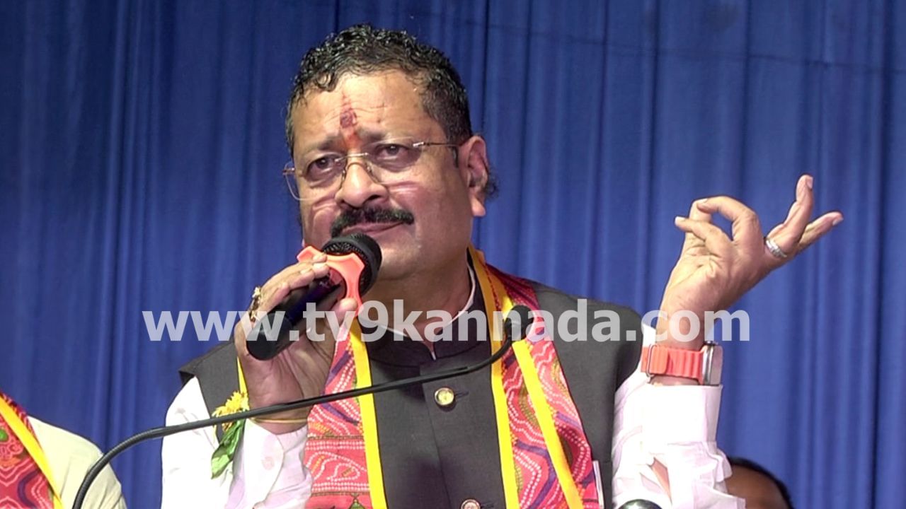 ಉಚಿತ ಅಕ್ಕಿ ಅನ್ನ ತಿಂದು, ಬಸ್ಸಲ್ಲಿ ಓಡಾಡ್ಕೊಂಡಿದ್ರೆ ಸಾಕಾ, ಉದ್ಯೋಗ ಬೇಡವಾ: ಸಿದ್ದರಾಮಯ್ಯ ಸರ್ಕಾರಕ್ಕೆ ಯತ್ನಾಳ್ ಪ್ರಶ್ನೆ