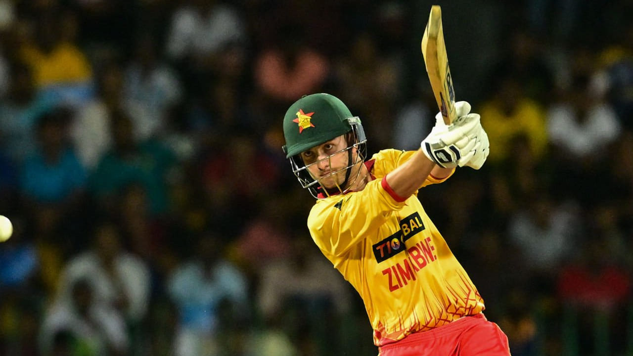 ಈ ಮೂಲಕ ಟಿ20 ಕ್ರಿಕೆಟ್ನಲ್ಲಿ ಸಿಕ್ಸ್ ಸಿಡಿಸದೇ ಗರಿಷ್ಠ ವೈಯುಕ್ತಿಕ ಸ್ಕೋರ್ಗಳಿಸಿದ ದಾಖಲೆಯನ್ನು ಬ್ರಿಯಾನ್ ಬೆನ್ನೆಟ್ ತಮ್ಮದಾಗಿಸಿಕೊಂಡರು. ಇದಕ್ಕೂ ಮುನ್ನ ಈ ಭರ್ಜರಿ ದಾಖಲೆ ಪಾಕಿಸ್ತಾನ್ ತಂಡದ ಮಾಜಿ ನಾಯಕ ಬಾಬರ್ ಆಝಂ ಹೆಸರಿನಲ್ಲಿತ್ತು.