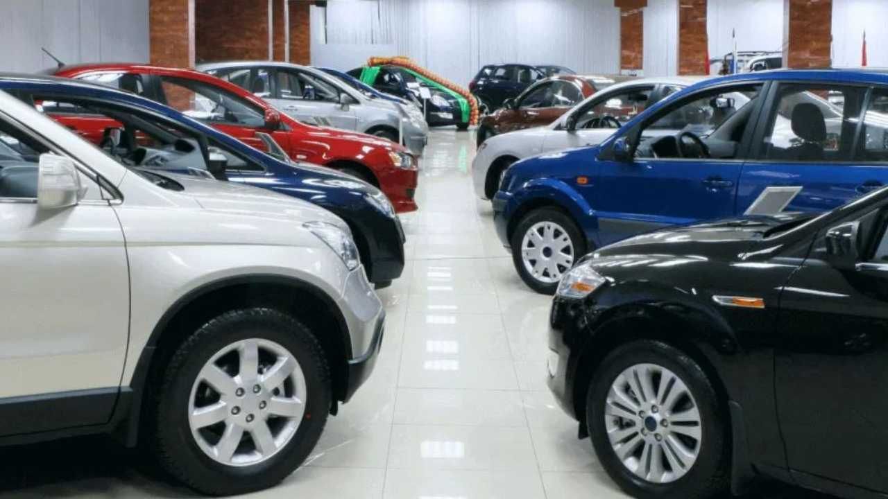 Car Price: ದೆಹಲಿಯಲ್ಲಿ ಅಗ್ಗ, ಬೆಂಗಳೂರಿನಲ್ಲಿ ದುಬಾರಿ: ಕಾರುಗಳ ಬೆಲೆ ನಗರದಿಂದ ನಗರಕ್ಕೆ ಏಕೆ ಬದಲಾಗುತ್ತದೆ ಗೊತ್ತೇ?