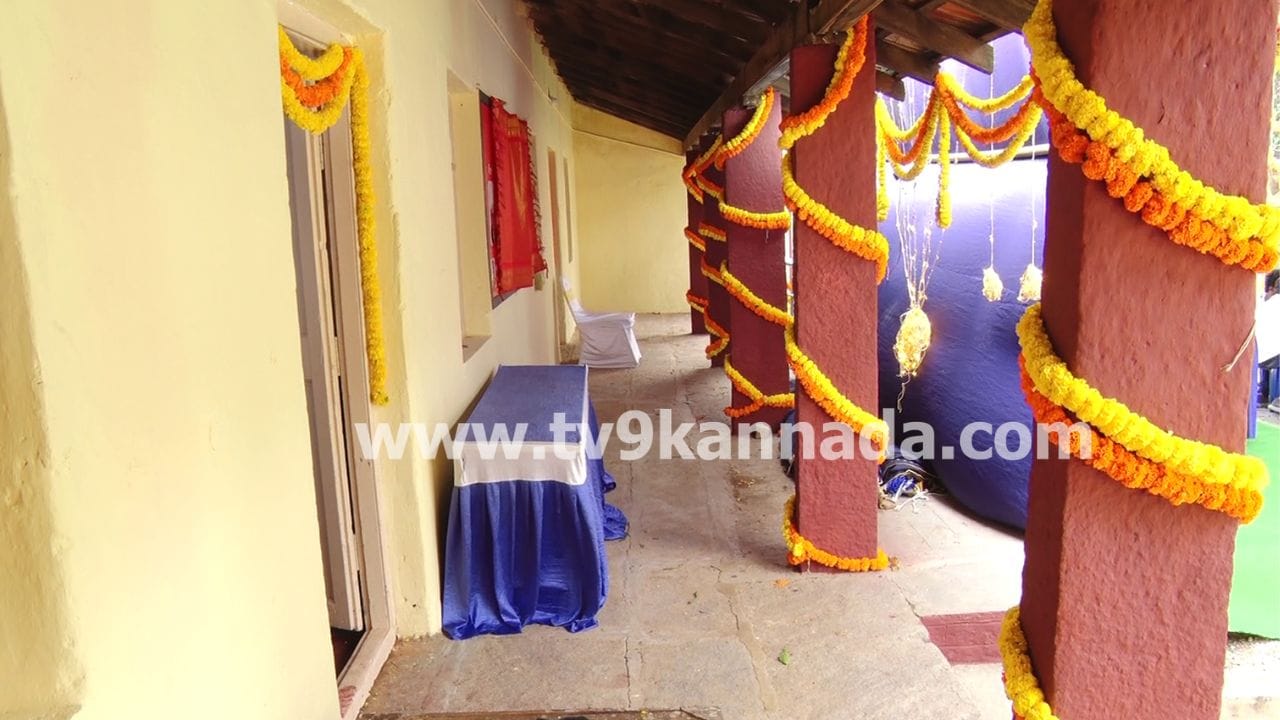 ನಟ, ಆಂಧ್ರ ಡಿಸಿಎಂ ಪವನ್ ಕಲ್ಯಾಣ್ ಅಭಿಮಾನಿಗಳಿಂದ ಚಿಕ್ಕಬಳ್ಳಾಪುರದ ಸರ್ಕಾರಿ ಶಾಲೆ ನವೀಕರಣ!