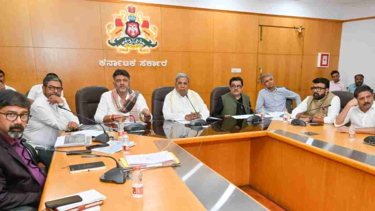 ಶಾಸಕರಿಗೆ 50 ಕೋಟಿ ರೂ ಅನುದಾನಕ್ಕೆ ಸಿಎಂ ಸಿದ್ದರಾಮಯ್ಯ ಒಪ್ಪಿಗೆ: ರಸ್ತೆ ನಿರ್ಮಾಣಕ್ಕೆ ಬಳಸುವಂತೆ ಸೂಚನೆ