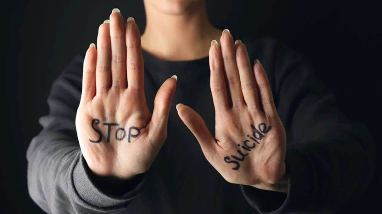 ರಾಯಚೂರು: ಒಂದೇ ಊರಿನ ಮೂವರು ಯುವತಿಯರ ಆತ್ಮಹತ್ಯೆ ಯತ್ನಕ್ಕೆ ಬಿಗ್ ಟ್ವಿಸ್ಟ್, ಒಬ್ಬೊಬ್ಬರಿಗೂ ಇತ್ತು ಒಂದೊಂದು ಲವ್ ಸ್ಟೋರಿ!