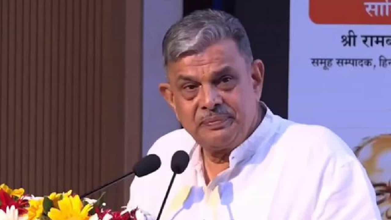 ಅನಾರೋಗ್ಯದಿಂದ ಆರ್ಎಸ್ಎಸ್ ಪ್ರಧಾನ ಕಾರ್ಯದರ್ಶಿ ದತ್ತಾತ್ರೇಯ ಹೊಸಬಾಳೆ ಜೋಧಪುರದ ಆಸ್ಪತ್ರೆಗೆ ದಾಖಲು ಅನಾರೋಗ್ಯದಿಂದ ಆರ್ಎಸ್ಎಸ್ ಪ್ರಧಾನ ಕಾರ್ಯದರ್ಶಿ ದತ್ತಾತ್ರೇಯ ಹೊಸಬಾಳೆ ಜೋಧಪುರದ ಆಸ್ಪತ್ರೆಗೆ ದಾಖಲು
