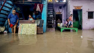 ಭಾರತೀಯ ಪ್ರಜೆಯಾಗುವ 3 ವರ್ಷ ಮೊದಲೇ ಮತದಾರರ ಪಟ್ಟಿಯಲ್ಲಿ ಸೋನಿಯಾ ಗಾಂಧಿ ಹೆಸರು; ದೆಹಲಿ ಕೋರ್ಟ್​ನಲ್ಲಿ ಅರ್ಜಿ