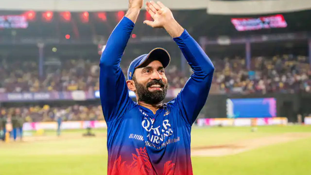 ದಿನೇಶ್ ಕಾರ್ತಿಕ್ಗೆ ಭಾರತ ತಂಡದ ನಾಯಕತ್ವ; ಪಾಕಿಸ್ತಾನದ ವಿರುದ್ಧ ಕಣಕ್ಕೆ ದಿನೇಶ್ ಕಾರ್ತಿಕ್ಗೆ ಭಾರತ ತಂಡದ ನಾಯಕತ್ವ; ಪಾಕಿಸ್ತಾನದ ವಿರುದ್ಧ ಕಣಕ್ಕೆ