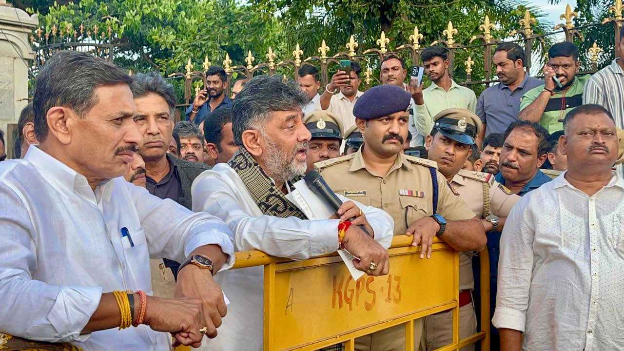 ಬಿಡದಿ ಟೌನ್‌ಶಿಪ್‌: ಜಮೀನು ಕೊಟ್ಟವರಿಗೆ 2 ಕೋಟಿ ಅಥವಾ 50*50 ನಿವೇಶನ: ರೈತರಿಗೆ ಡಿಕೆಶಿ ಆಫರ್