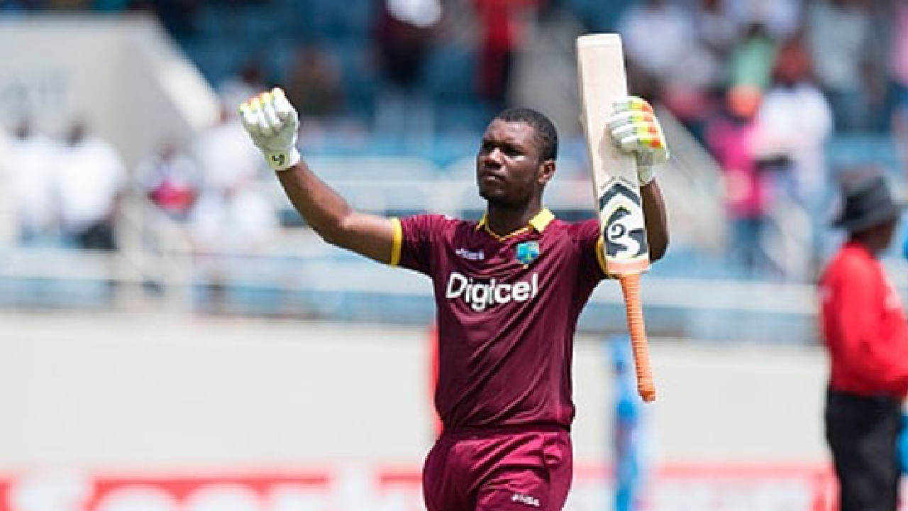 ವೆಸ್ಟ್ ಇಂಡೀಸ್ ಪರ ಆರಂಭಿಕನಾಗಿ ಕಣಕ್ಕಿಳಿದಿದ್ದ ಎವಿನ್ ಲೂಯಿಸ್ 366 ಎಸೆತಗಳಲ್ಲಿ 50 ಸಿಕ್ಸ್ ಸಿಡಿಸಿದ್ದರು. ಈ ಮೂಲಕ ಟಿ20 ಕ್ರಿಕೆಟ್ನಲ್ಲಿ ಅತೀ ವೇಗವಾಗಿ 50 ಸಿಕ್ಸರ್ಗಳನ್ನು ಬಾರಿಸಿದ ಬ್ಯಾಟರ್ ಎಂಬ ವಿಶ್ವ ದಾಖಲೆಯನ್ನು ತಮ್ಮದಾಗಿಸಿಕೊಂಡಿದ್ದರು.