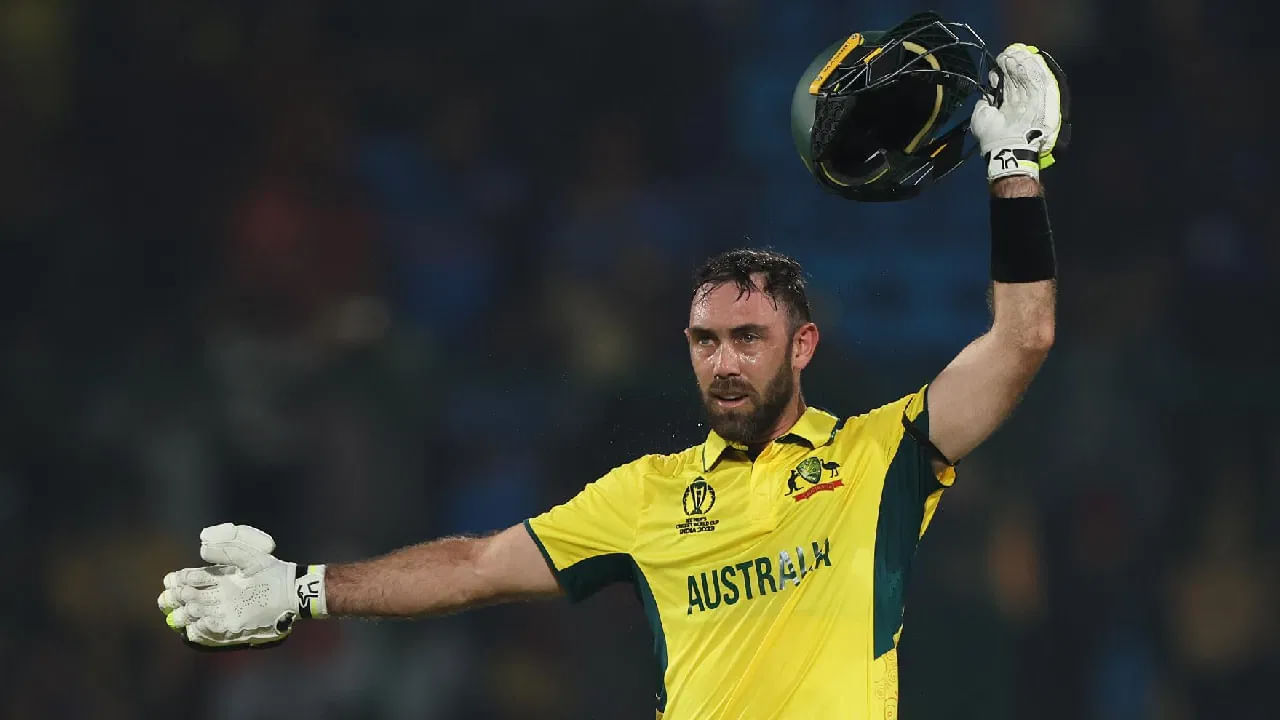 ಇದೀಗ ಗಂಭೀರವಾಗಿ ಗಾಯಗೊಂಡಿರುವ ಗ್ಲೆನ್ ಮ್ಯಾಕ್ಸ್​ವೆಲ್ ಭಾರತದ ವಿರುದ್ಧದ 5 ಪಂದ್ಯಗಳ ಟಿ20 ಸರಣಿಯಿಂದಲೂ ಹೊರಗುಳಿಯುವ ಸಾಧ್ಯತೆಯಿದೆ ಎಂದು ವರದಿಯಾಗಿದೆ. ಅದರಂತೆ ಆಸ್ಟ್ರೇಲಿಯಾ ತಂಡದ ಮುಂದಿನ 8 ಟಿ20 ಪಂದ್ಯಗಳಲ್ಲಿ ಮ್ಯಾಕ್ಸ್​ವೆಲ್ ಕಾಣಿಸಿಕೊಳ್ಳುವುದಿಲ್ಲ ಎಂಬುದು ಬಹುತೇಕ ಖಚಿತವಾಗಿದೆ.