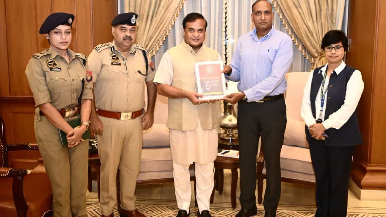 ಕಾಂಗ್ರೆಸ್ ಸಂಸದರ ಪತ್ನಿಗೆ ಪಾಕಿಸ್ತಾನದ ನಂಟು ದೃಢ; ಅಸ್ಸಾಂ ಸಿಎಂ ಹಿಮಂತ ಶರ್ಮಾಗೆ ಎಸ್‌ಐಟಿ ವರದಿ ಸಲ್ಲಿಕೆ