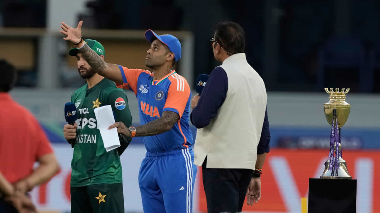 Asia cup 2025: ಭಾರತ- ಪಾಕ್ ಸೂಪರ್ 4 ಪಂದ್ಯದಲ್ಲಿ ಟಾಸ್ ಗೆದ್ದವರೇ ಬಾಸ್ Asia cup 2025: ಭಾರತ- ಪಾಕ್ ಸೂಪರ್ 4 ಪಂದ್ಯದಲ್ಲಿ ಟಾಸ್ ಗೆದ್ದವರೇ ಬಾಸ್
