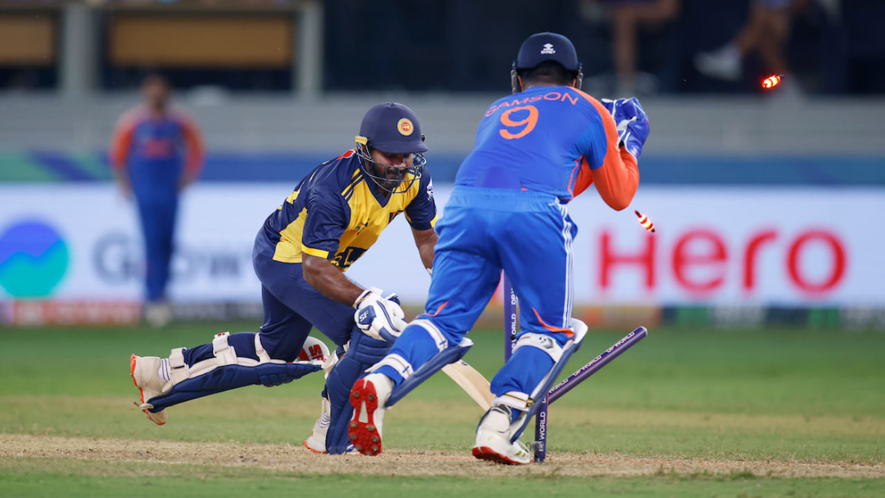 Asia cup 2025 IND vs SL Highlights: ನಿಸ್ಸಾಂಕ ಶತಕ ವ್ಯರ್ಥ; ಸೂಪರ್ ಓವರ್ನಲ್ಲಿ ಗೆದ್ದ ಭಾರತ Asia cup 2025 IND vs SL Highlights: ನಿಸ್ಸಾಂಕ ಶತಕ ವ್ಯರ್ಥ; ಸೂಪರ್ ಓವರ್ನಲ್ಲಿ ಗೆದ್ದ ಭಾರತ