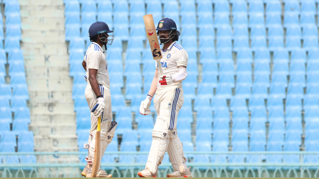 IND A vs AUS A: ಬೆಟ್ಟದಂತ ಗುರಿ ಬೆನ್ನಟ್ಟಿ ವಿಶ್ವ ದಾಖಲೆ ಮುರಿದ ಟೀಂ ಇಂಡಿಯಾ IND A vs AUS A: ಬೆಟ್ಟದಂತ ಗುರಿ ಬೆನ್ನಟ್ಟಿ ವಿಶ್ವ ದಾಖಲೆ ಮುರಿದ ಟೀಂ ಇಂಡಿಯಾ