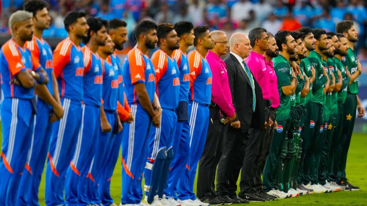 Asia Cup 2025: ಭಾರತ-ಪಾಕಿಸ್ತಾನ ಹ್ಯಾಂಡ್‌ಶೇಕ್ ವಿವಾದದಲ್ಲಿ ಹೊಸ ತಿರುವು: ಮ್ಯಾಚ್ ರೆಫರಿ ಆಂಡಿ ಪೈಕ್ರಾಫ್ಟ್‌ಗೆ ವಿಶ್ರಾಂತಿ