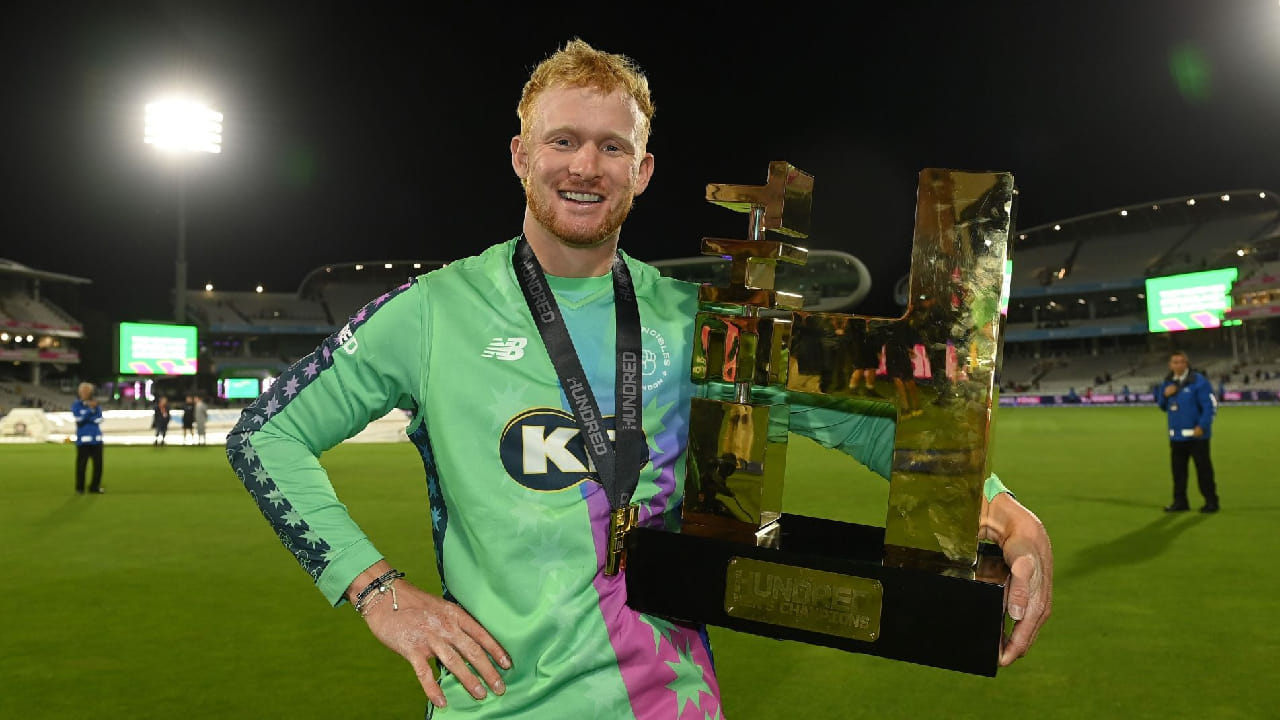 ಈ ಭರ್ಜರಿ ಪ್ರದರ್ಶನೊಂದಿಗೆ ದಿ ಹಂಡ್ರೆಡ್ ಲೀಗ್​ 2025 ರಲ್ಲಿ ಅತ್ಯಧಿಕ ರನ್ ಕಲೆಹಾಕಿದ ಬ್ಯಾಟರ್ ಎಂಬ ಹೆಗ್ಗಳಿಕೆಯನ್ನು ಜೋರ್ಡನ್ ಕಾಕ್ಸ್ ತಮ್ಮದಾಗಿಸಿಕೊಂಡಿದ್ದರು. ಕುತೂಹಲಕಾರಿ ವಿಷಯ ಎಂದರೆ ಈ 9 ಇನಿಂಗ್ಸ್​ಗಳಿಂದ ಕಾಕ್ಸ್ ಬ್ಯಾಟ್​ನಿಂದ ಮೂಡಿಬಂದಿರುವುದು ಬರೋಬ್ಬರಿ 22 ಸಿಕ್ಸ್ ಹಾಗೂ 30 ಫೋರ್​ಗಳು.