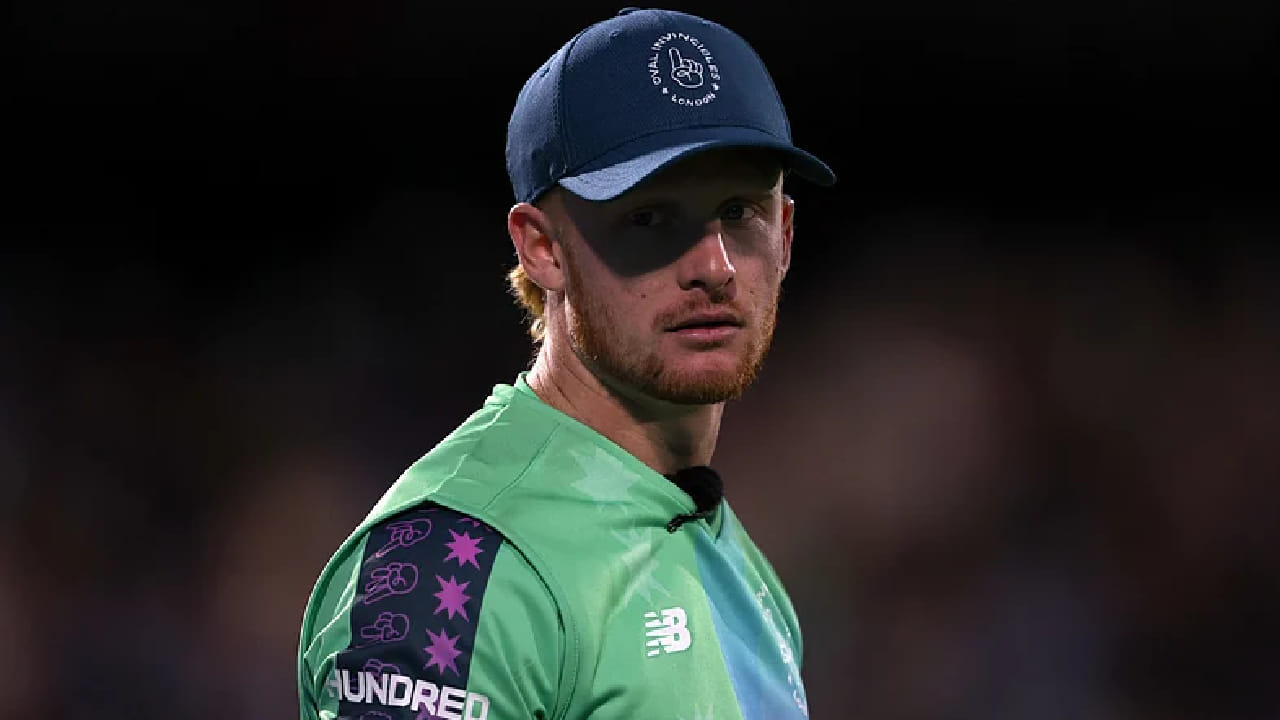 ಜೋರ್ಡನ್ ಕಾಕ್ಸ್ ಅವರನ್ನು ಹೊರತುಪಡಿಸಿ ಈ ಬಾರಿಯ ಟೂರ್ನಿಯಲ್ಲಿ ಯಾವುದೇ ಬ್ಯಾಟರ್ 300 ಕ್ಕಿಂತ ಅಧಿಕ ರನ್ ಕಲೆಹಾಕಿಲ್ಲ. ಅಲ್ಲದೆ ಯಾವುದೇ ಬ್ಯಾಟ್ಸ್​​ಮನ್ 20 ಕ್ಕಿಂತ ಹೆಚ್ಚು ಸಿಕ್ಸ್ ಬಾರಿಸಿಲ್ಲ. ಹೀಗಾಗಿಯೇ ದೇಶೀಯ ಅಂಗಳದಲ್ಲಿ ಅಬ್ಬರಿಸಿದ ಜೋರ್ಡನ್ ಕಾಕ್ಸ್​ಗೆ ಇಂಗ್ಲೆಂಡ್ ತಂಡಕ್ಕೆ ಬುಲಾವ್ ನೀಡಲಾಗಿದೆ. 