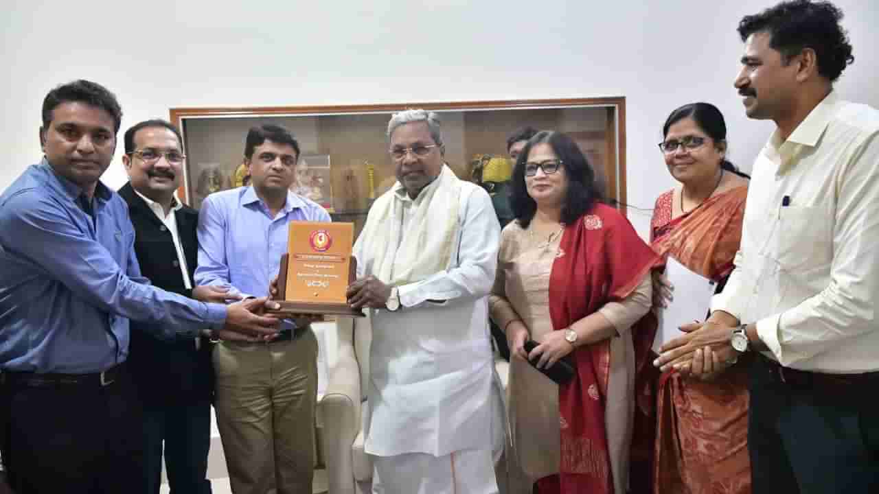 ಪತ್ರಕರ್ತರಿಗೆ ತರಬೇತಿ: ಇನ್‌ಫೋಸಿಸ್‌ ಸ್ಪ್ರಿಂಗ್‌ಬೋರ್ಡ್‌-ಕರ್ನಾಟಕ ಮಾಧ್ಯಮ ಅಕಾಡೆಮಿ  ಒಡಂಬಡಿಕೆ