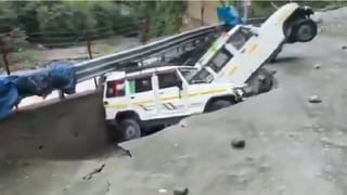 ಮೈಸೂರು ದಸರಾ ಉದ್ಘಾಟನೆ: ಫಲತಾಂಬೂಲ ನೀಡಿ ಬಾನು ಮುಸ್ತಾಕ್​ಗೆ ಅಧಿಕೃತ ಆಹ್ವಾನ