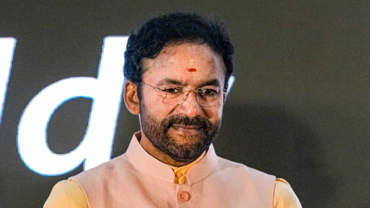 ವಾರಂಗಲ್ಗೆ ಹೊಸ ವೆಲ್ನೆಸ್ ಸೆಂಟರ್ ಮಂಜೂರು; ಕೇಂದ್ರ ಸಚಿವ ಕಿಶನ್ ರೆಡ್ಡಿ ಘೋಷಣೆ ವಾರಂಗಲ್ಗೆ ಹೊಸ ವೆಲ್ನೆಸ್ ಸೆಂಟರ್ ಮಂಜೂರು; ಕೇಂದ್ರ ಸಚಿವ ಕಿಶನ್ ರೆಡ್ಡಿ ಘೋಷಣೆ