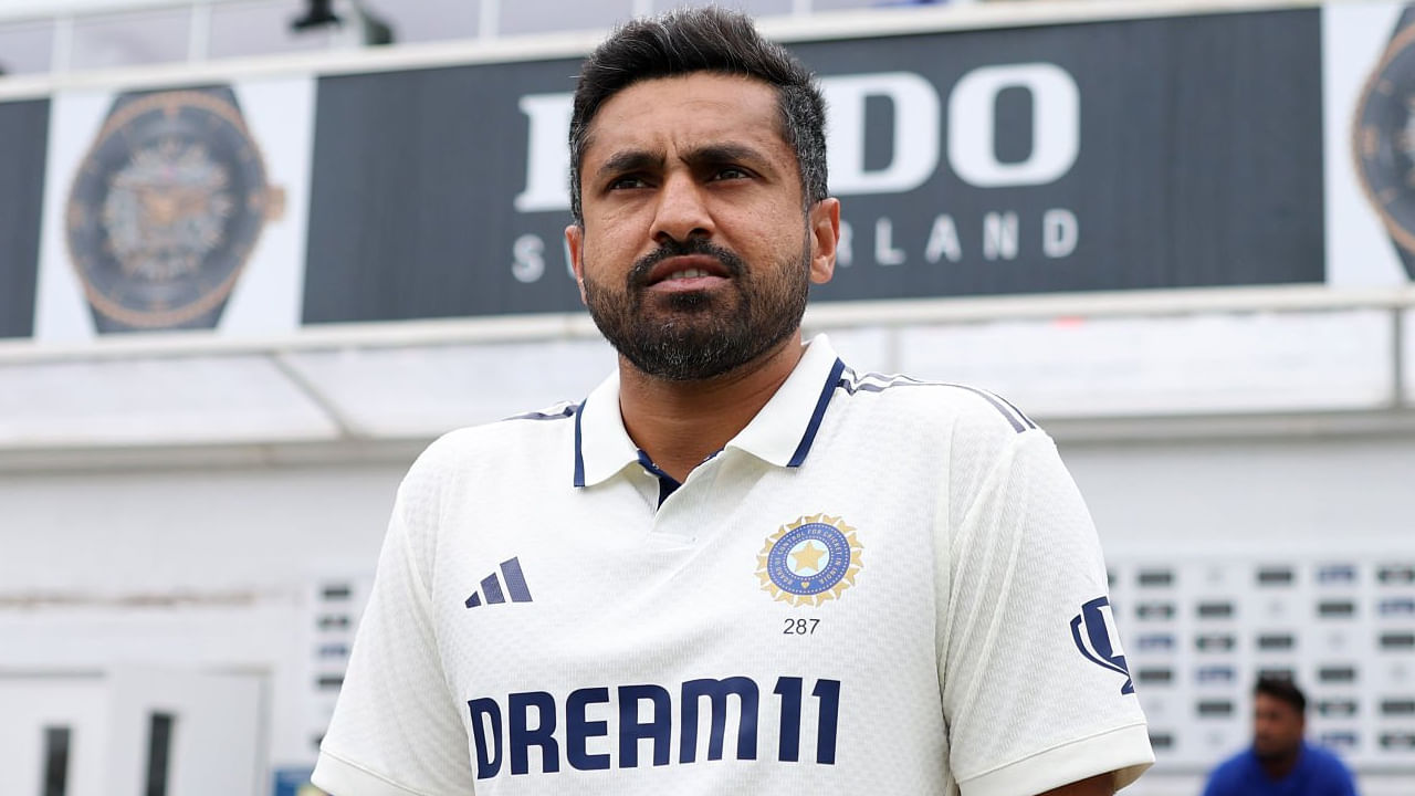 ಭಾರತ ಮತ್ತು ವೆಸ್ಟ್ ಇಂಡೀಸ್ (India vs West Indies) ನಡುವಣ ಟೆಸ್ಟ್ ಸರಣಿಯು ಅಕ್ಟೋಬರ್ 2 ರಿಂದ ಶುರುವಾಗಲಿದೆ. ಅಹಮದಾಬಾದ್ ಹಾಗೂ ದೆಹಲಿಯಲ್ಲಿ ನಡೆಯಲಿರುವ 2 ಪಂದ್ಯಗಳ ಈ ಸರಣಿಗೆ ಶೀಘ್ರದಲ್ಲೇ ಟೀಮ್ ಇಂಡಿಯಾವನ್ನು ಆಯ್ಕೆ ಮಾಡಲಿದ್ದಾರೆ. ಆದರೆ ಈ ತಂಡದಲ್ಲಿ ಕನ್ನಡಿಗ ಕರುಣ್ ನಾಯರ್​ಗೆ (Karun Nair) ಚಾನ್ಸ್ ಸಿಗುವ ಸಾಧ್ಯತೆಯಿಲ್ಲ..!