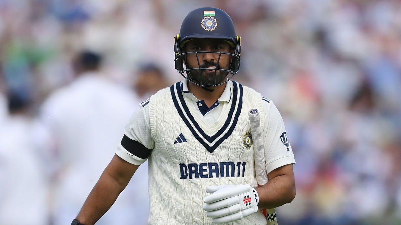 ಪ್ರಸ್ತುತ ಮಾಹಿತಿ ಪ್ರಕಾರ, ಬಿಸಿಸಿಐ ಆಯ್ಕೆ ಸಮಿತಿ ಮುಂಬರುವ ಸರಣಿಗೆ ಯುವ ಆಟಗಾರರನ್ನು ಆಯ್ಕೆ ಮಾಡಲು ನಿರ್ಧರಿಸಿದೆ. ಇದರಿಂದಾಗಿ ಕರುಣ್ ನಾಯರ್ ತಂಡದಿಂದ ಹೊರಬೀಳುವುದು ಬಹುತೇಕ ಖಚಿತ. ಏಕೆಂದರೆ ಇಂಗ್ಲೆಂಡ್ ವಿರುದ್ಧದ ಸರಣಿಯಲ್ಲಿ ಕರುಣ್ ನಾಯರ್ ಕಡೆಯಿಂದ ನಿರೀಕ್ಷಿತ ಪ್ರದರ್ಶನ ಮೂಡಿಬಂದಿರಲಿಲ್ಲ.