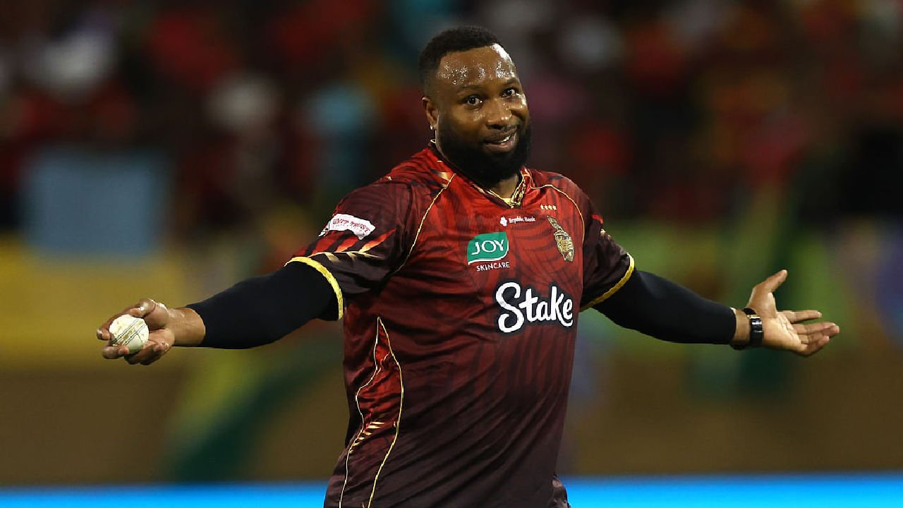 ಗಯಾನಾದ ಪ್ರಾವಿಡೆನ್ಸ್ ಸ್ಟೇಡಿಯಂನಲ್ಲಿ ನಡೆದ ಗಯಾನಾ ಅಮೆಝಾನ್ ವಾರಿಯರ್ಸ್ ವಿರುದ್ಧದ ಸಿಪಿಎಲ್ ಫೈನಲ್ ಪಂದ್ಯದಲ್ಲಿ ಟ್ರಿನ್​ಬಾಗೊ ನೈಟ್ ರೈಡರ್ಸ್ ಪರ ಕಣಕ್ಕಿಳಿದ ಕೀರನ್ ಪೊಲಾರ್ಡ್ ಒಟ್ಟು 4 ಕ್ಯಾಚ್ ಹಿಡಿದಿದ್ದರು. ಈ ಕ್ಯಾಚ್ ಗಳೊಂದಿಗೆ ಪೊಲಾರ್ಡ್ ಟಿ20 ಕ್ರಿಕೆಟ್ ನಲ್ಲಿ 400 ಕ್ಯಾಚ್ ಗಳ ಮೈಲುಗಲ್ಲು ಮುಟ್ಟಿದ್ದಾರೆ.